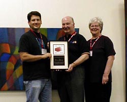 Steve Bliss poses with Don and Robyn Jessiman